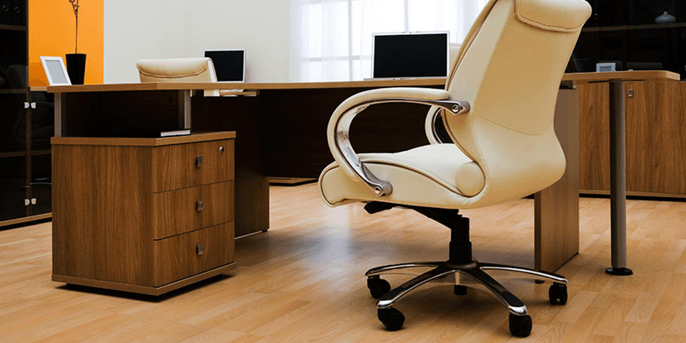 Cadeiras de escritório: Qual modelo escolher? - Grupo Proeng
